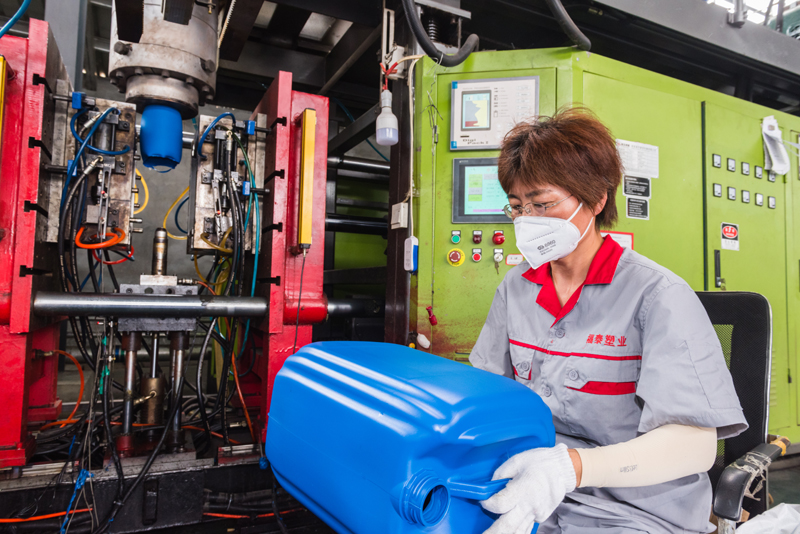 ����Ͱ����